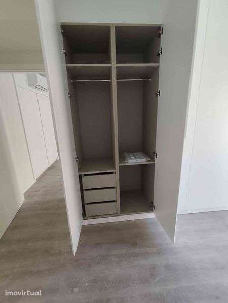 Imóvel T1 com varanda/terraço - Grande imagem: 3/12