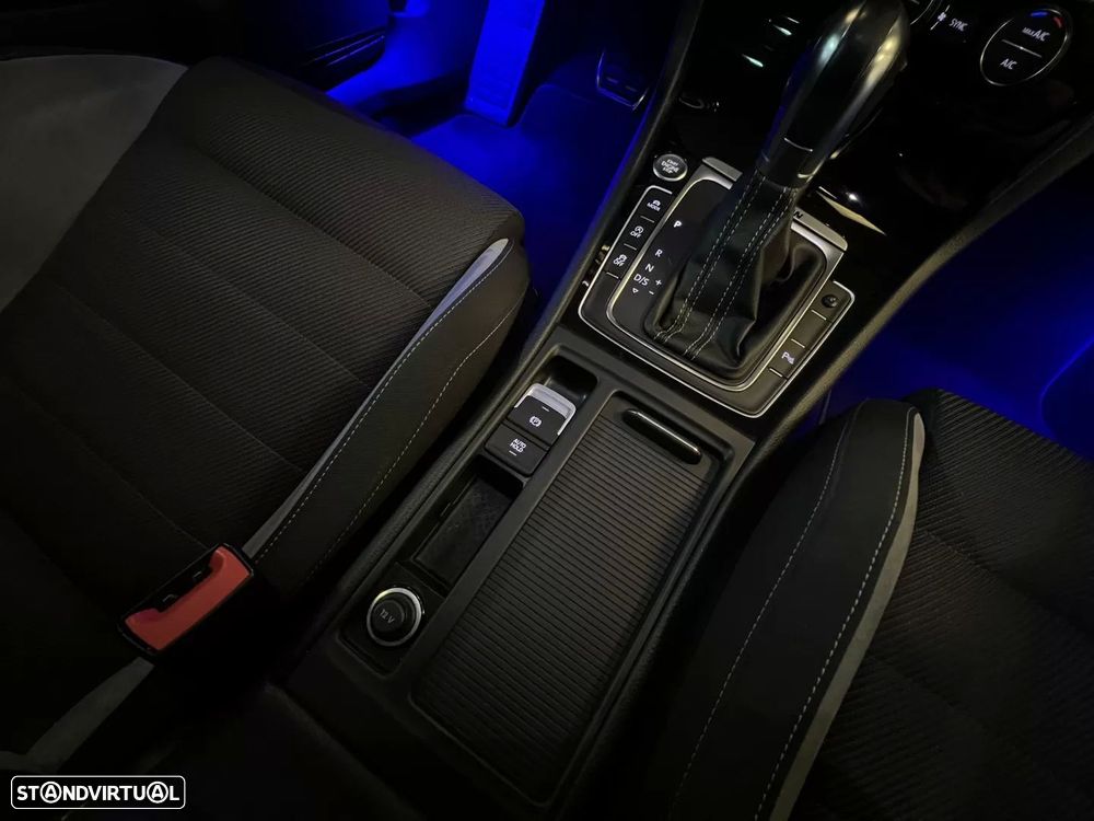 VW Golf 2.0 TSI R DSG - 48