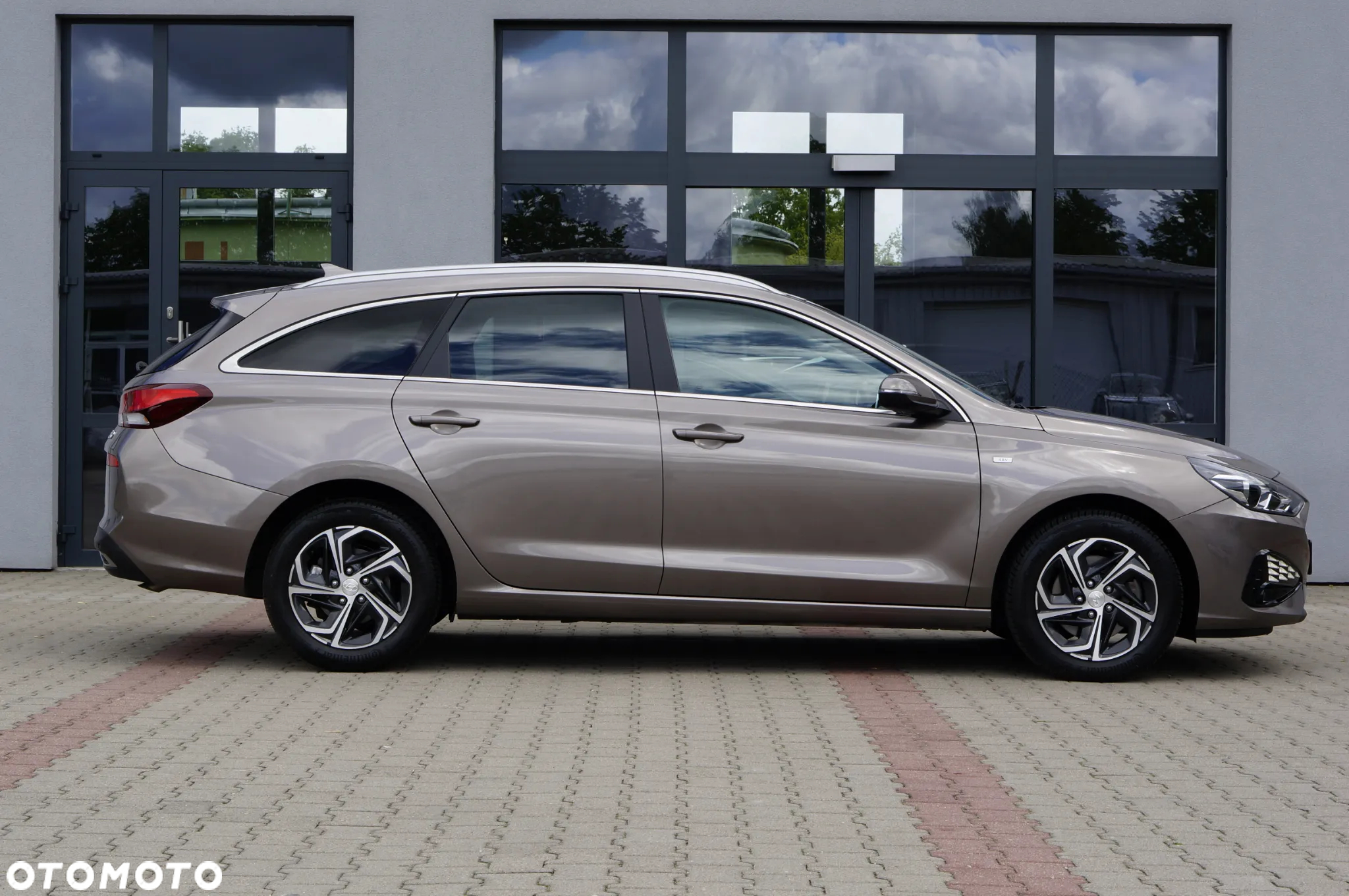 Hyundai i30 1.5 T-GDI 48V Comfort DCT - 8
