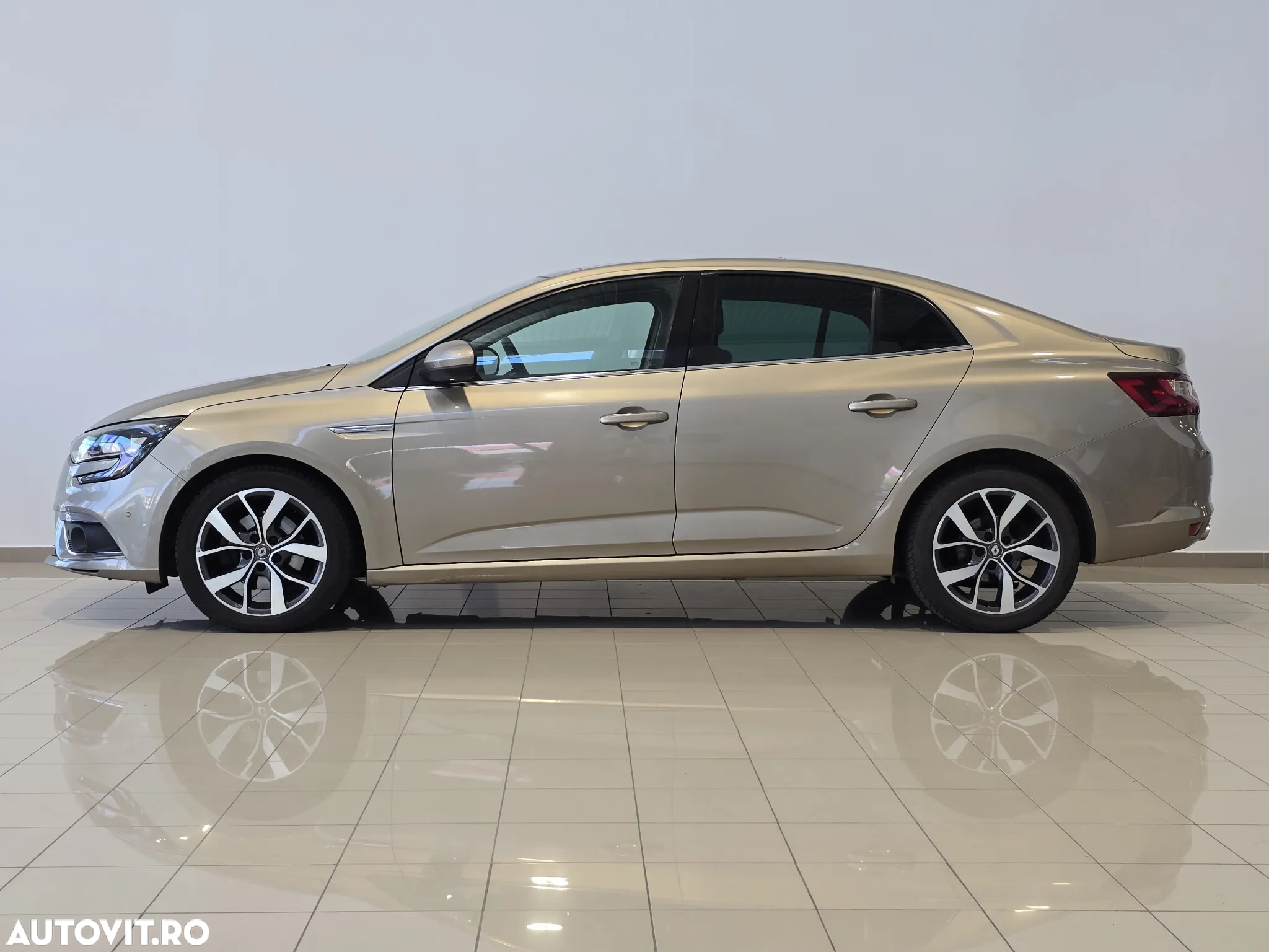 Renault Megane ENERGY dCi Intens - 24