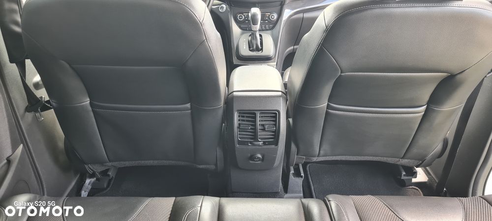 Ford Kuga 2.0 TDCi 4x4 ST-Line - 13