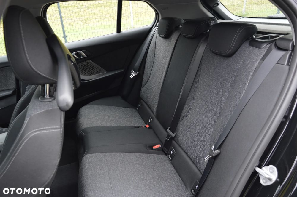 BMW Seria 1 118d - 14