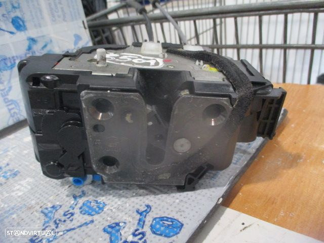 Fecho 814201J520  HYUNDAI  I20 FASE 2 2013 1.1CRDI 75CV 5P BRANCO TD 4 PINOS - 3