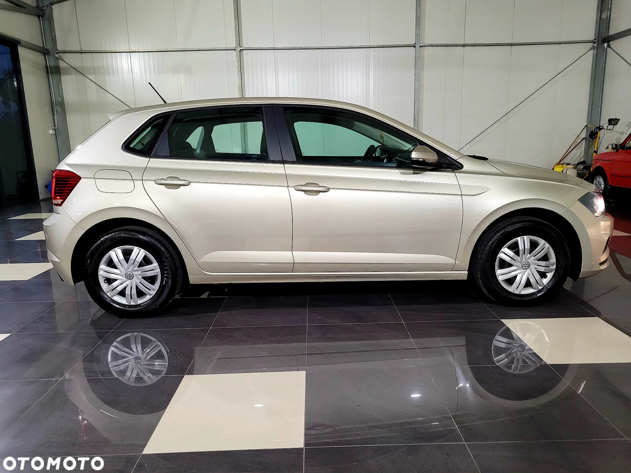 Volkswagen Polo 1.0 Comfortline - 8