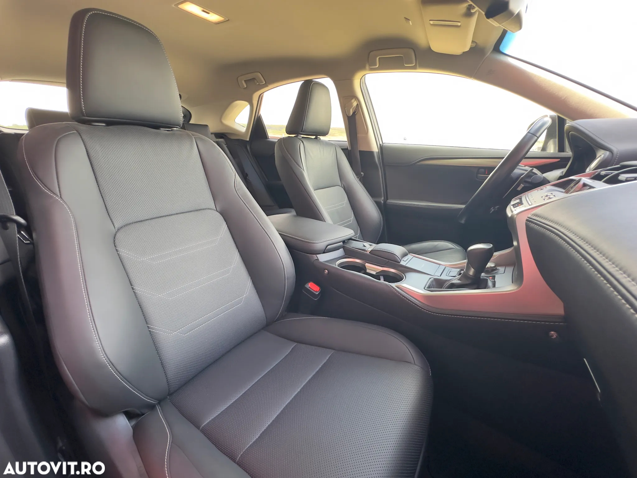 Lexus Seria NX 300h AWD Executive Plus - 15