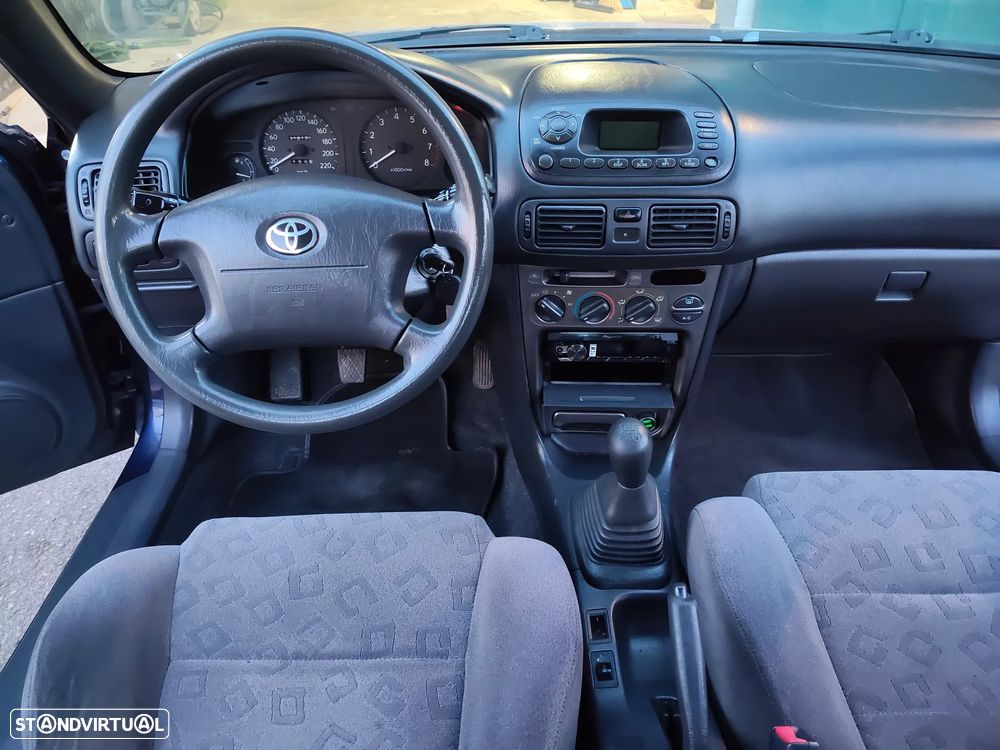 Toyota Corolla 1.4 VVT-i - 10
