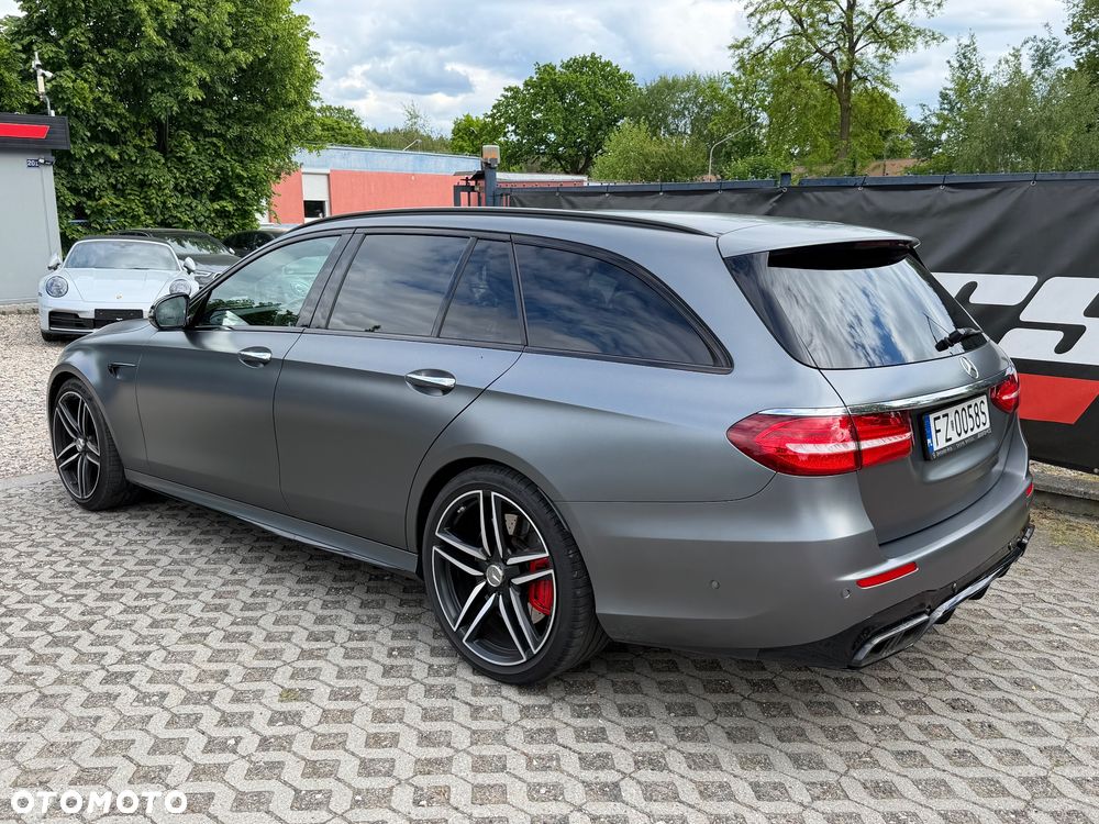 Mercedes-Benz Klasa E - 8