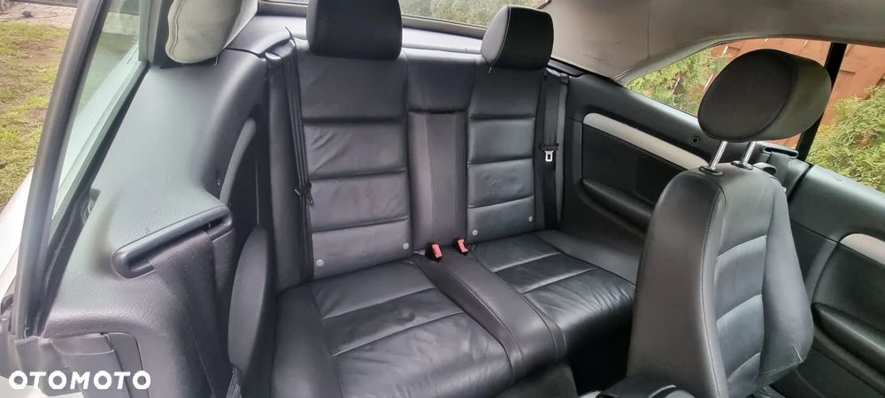 Audi A4 Cabrio 2.0 TFSI multitronic - 15