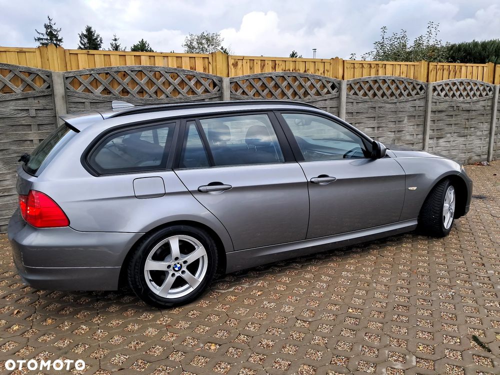 BMW Seria 3 320d - 6
