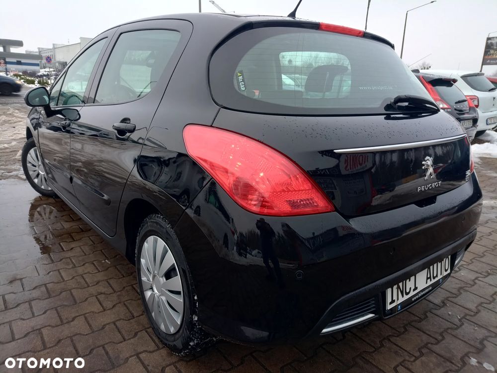 Peugeot 308 HDi FAP 110 Premium - 8