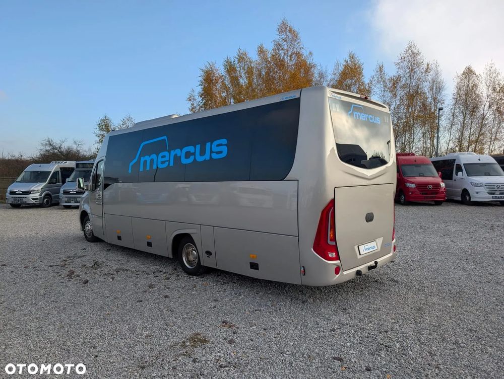 Mercedes-Benz Sprinter 519 - 11