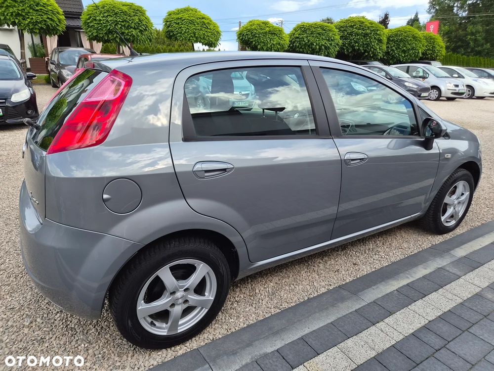 Fiat Grande Punto - 10
