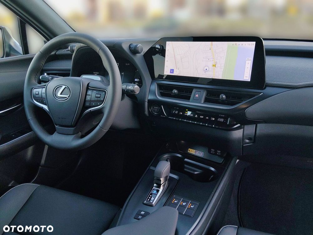Lexus UX 300h F Sport Design - 12