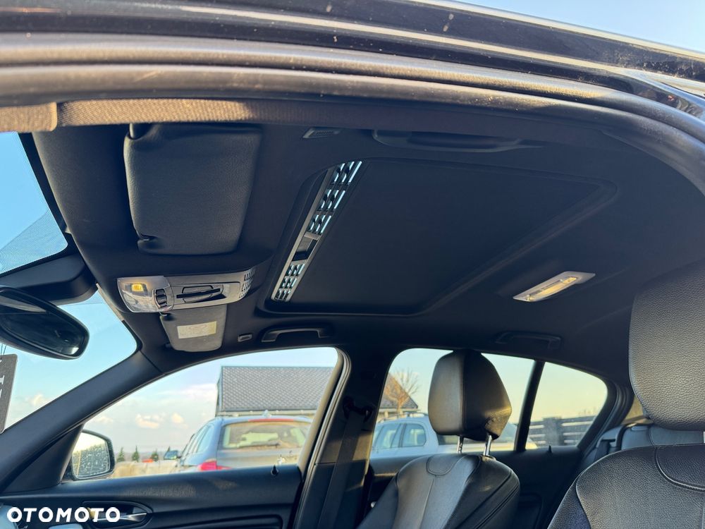 BMW Seria 1 120d Sport-Aut Sport Line - 24