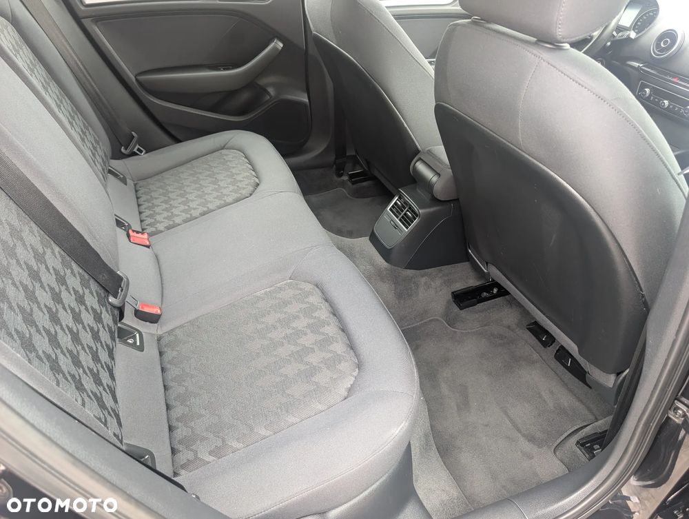 Audi A3 Sportback 1.4 TFSI Attraction - 7