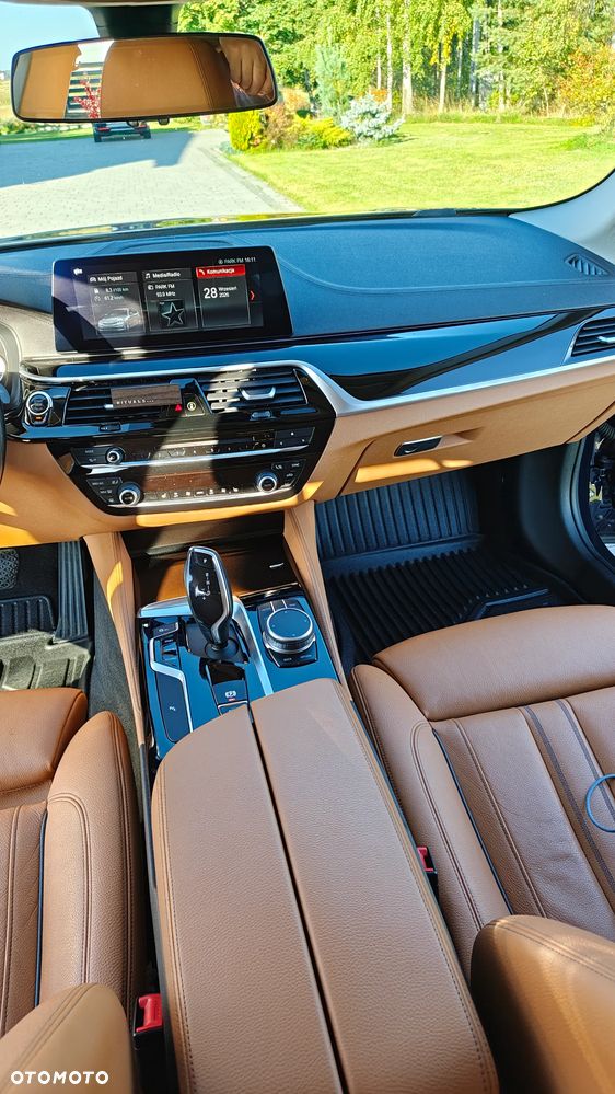 BMW Seria 5 - 21