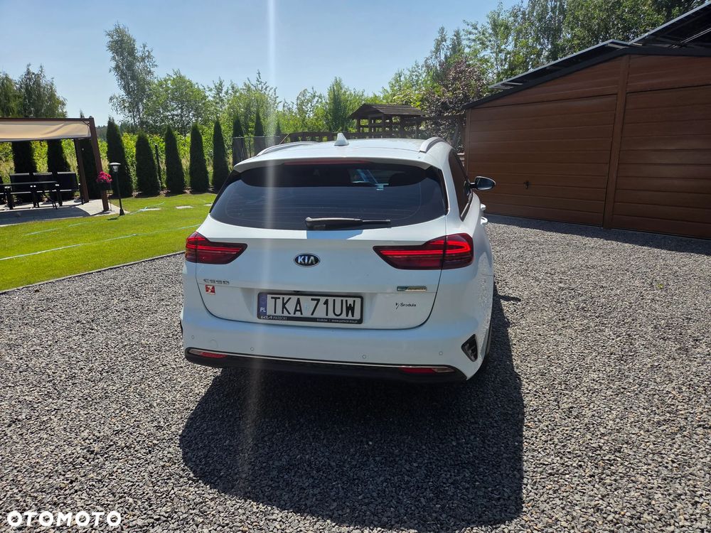 Kia Ceed 1.6 CRDi mHEV L Business Line DCT - 14