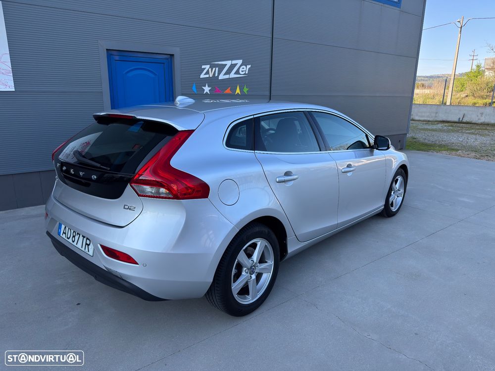 Volvo V40 D2 Kinetic - 5