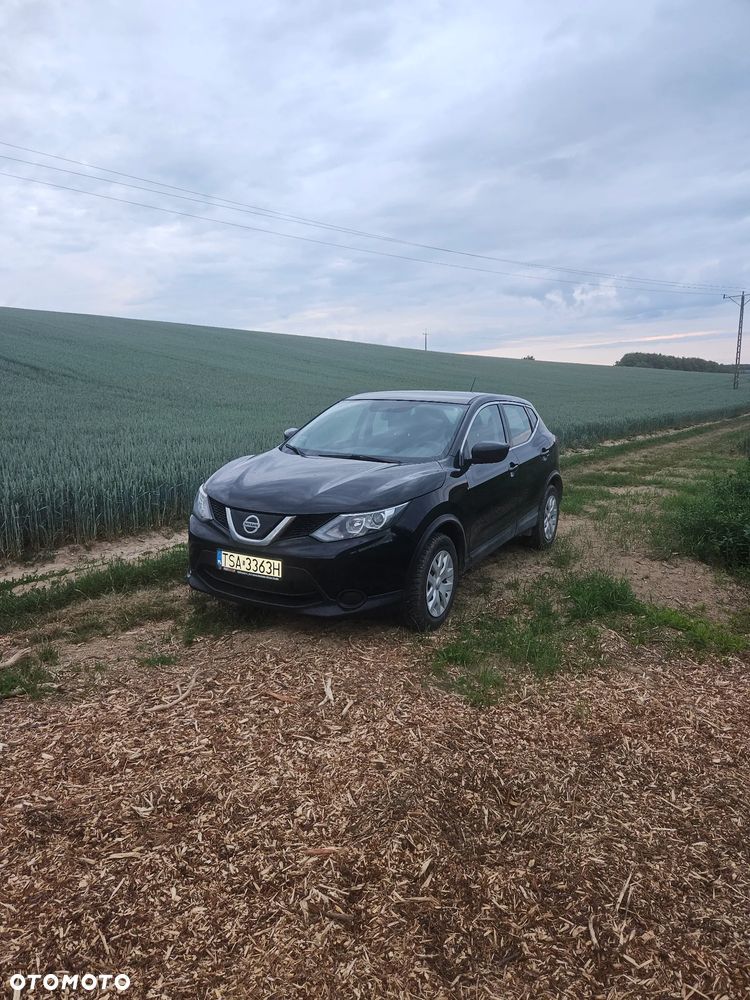 Nissan Rogue - 1