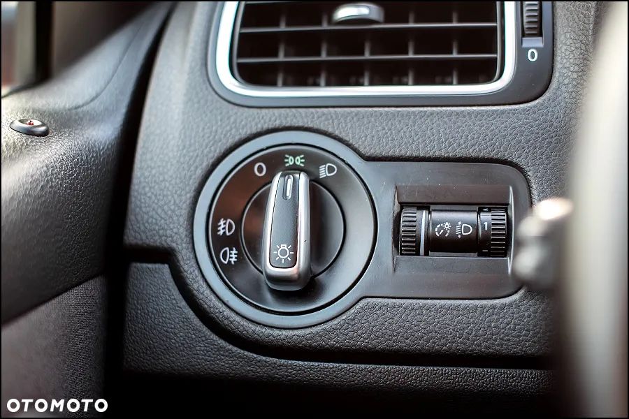 Volkswagen Polo 1.2 12V Comfortline - 31