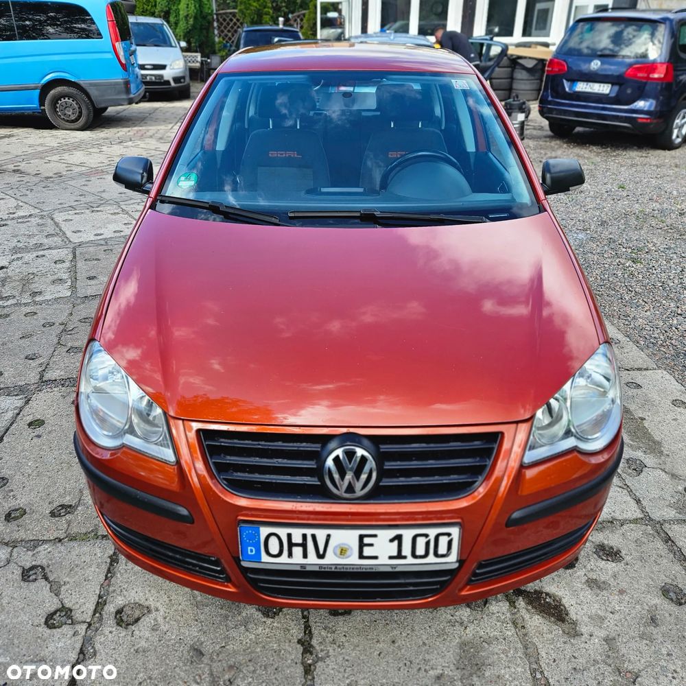 Volkswagen Polo - 1