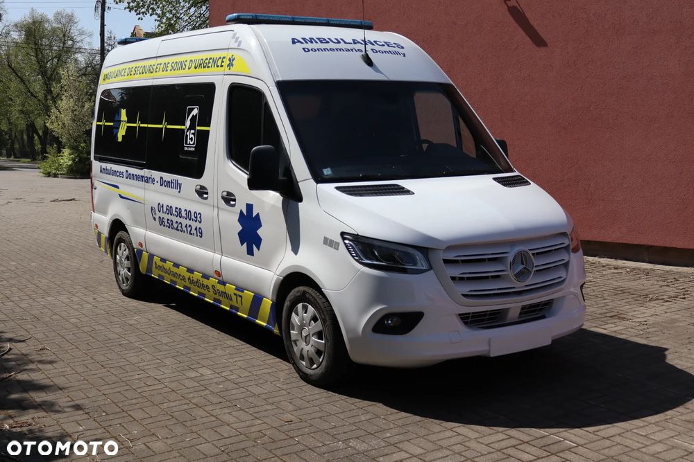 Mercedes-Benz Sprinter 319 - 18