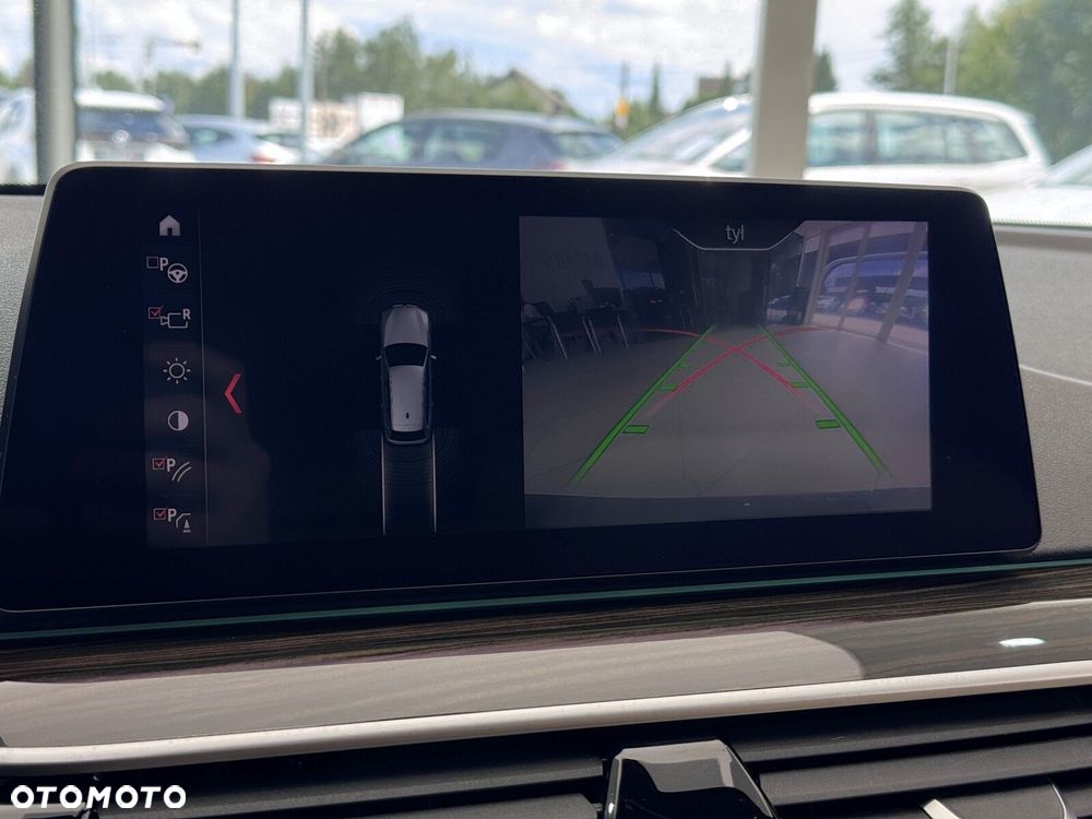 BMW Seria 5 530i xDrive M Sport sport - 36