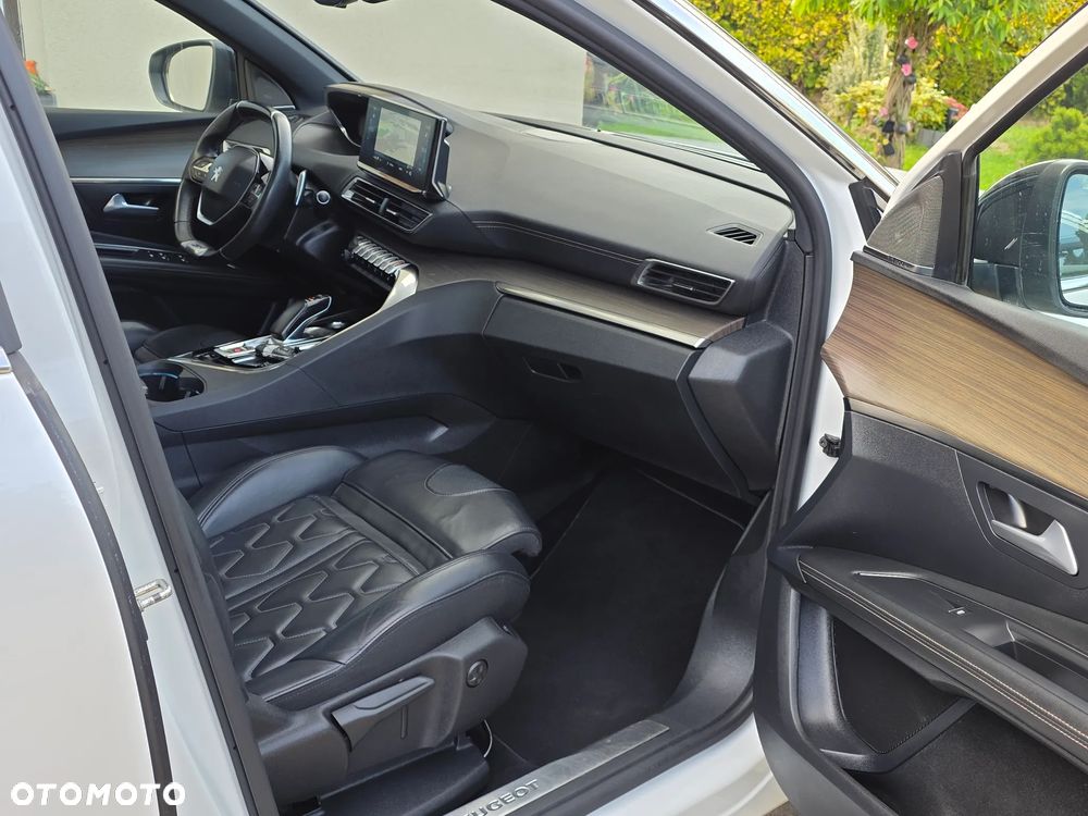 Peugeot 3008 1.6 PureTech Hybrid4 PHEV GT S&S EAT8 - 32