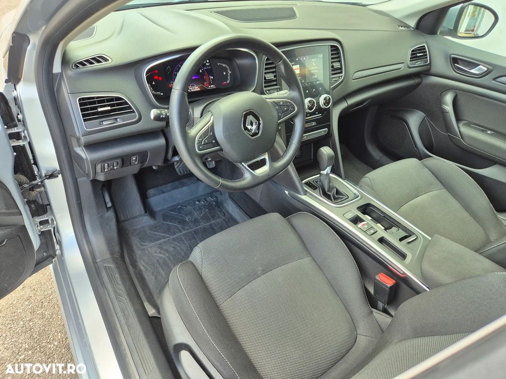 RENAULT Megane 2024 — imagine 10