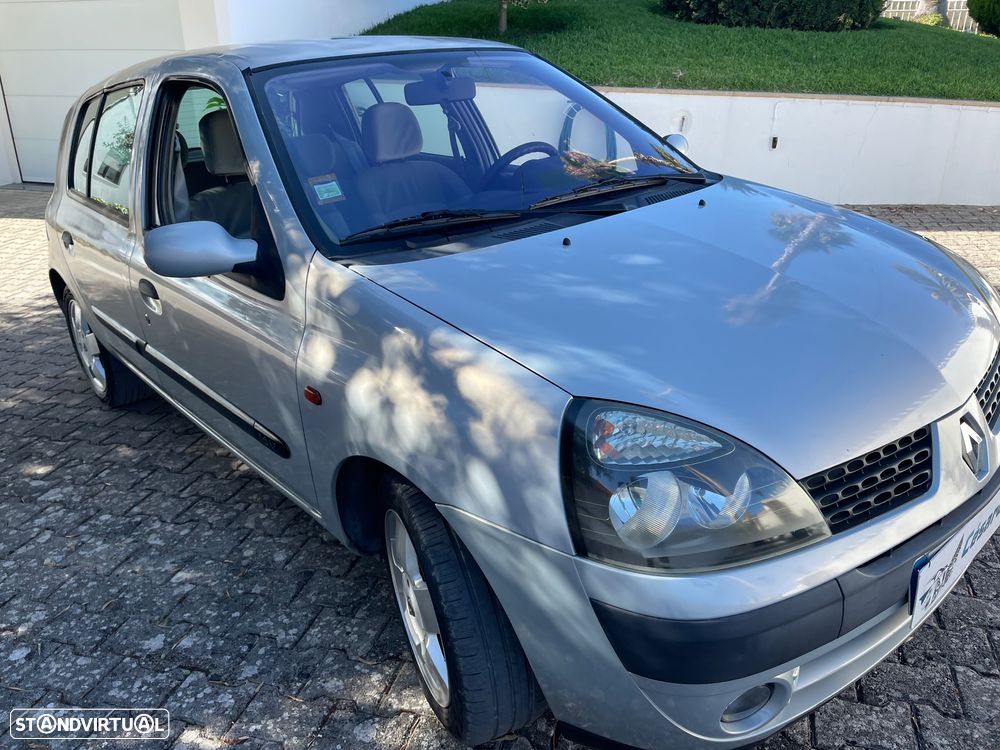 Renault Clio 1.2 16V Privilège - 2