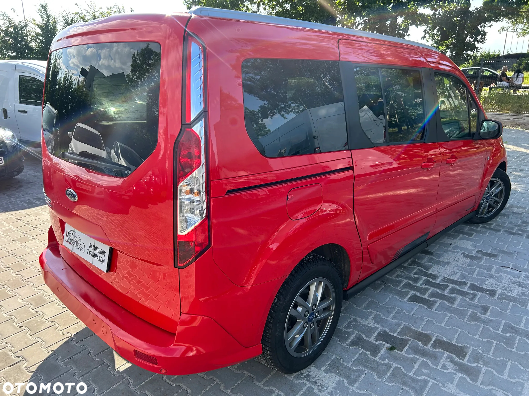 Ford Tourneo Connect 1.5 EcoBlue Titanium PowerShift - 25