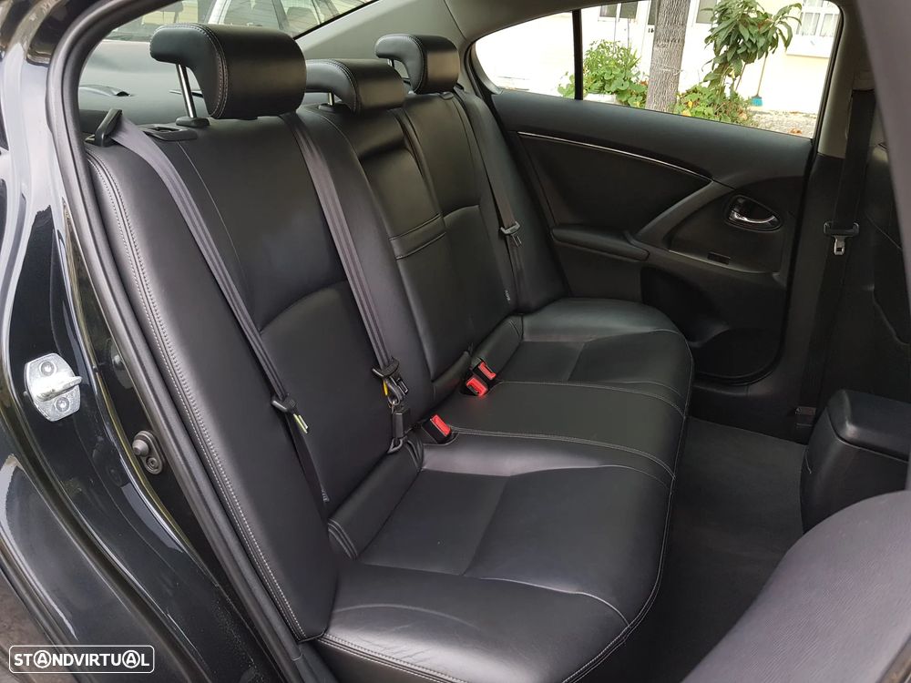 Toyota Avensis SD 2.0 D-4D Exclusive +Pele+GPS - 34