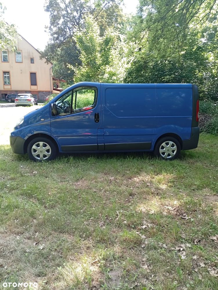 Renault Trafic - 2