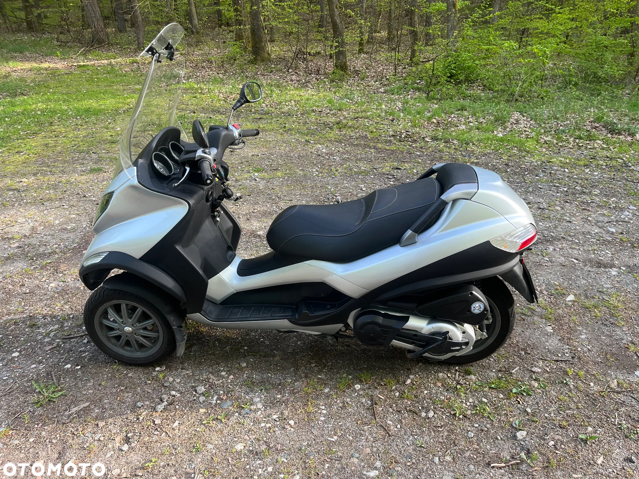 Piaggio MP-3 - 3