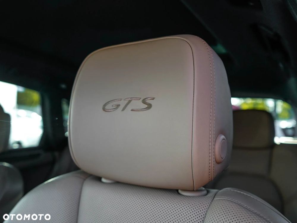 Porsche Macan GTS - 26