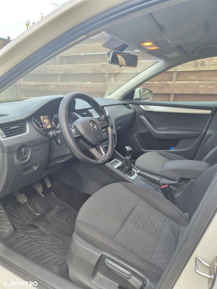 Skoda Octavia - 10