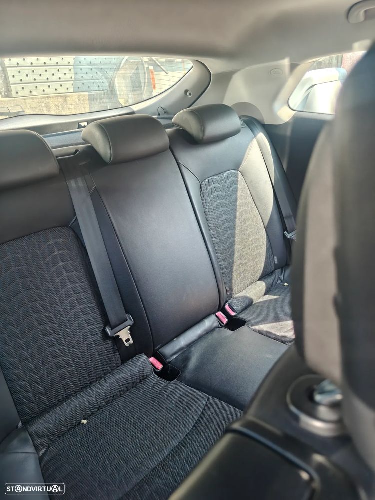 Kia Ceed S Coupé 1.6 CRDi EX - 5