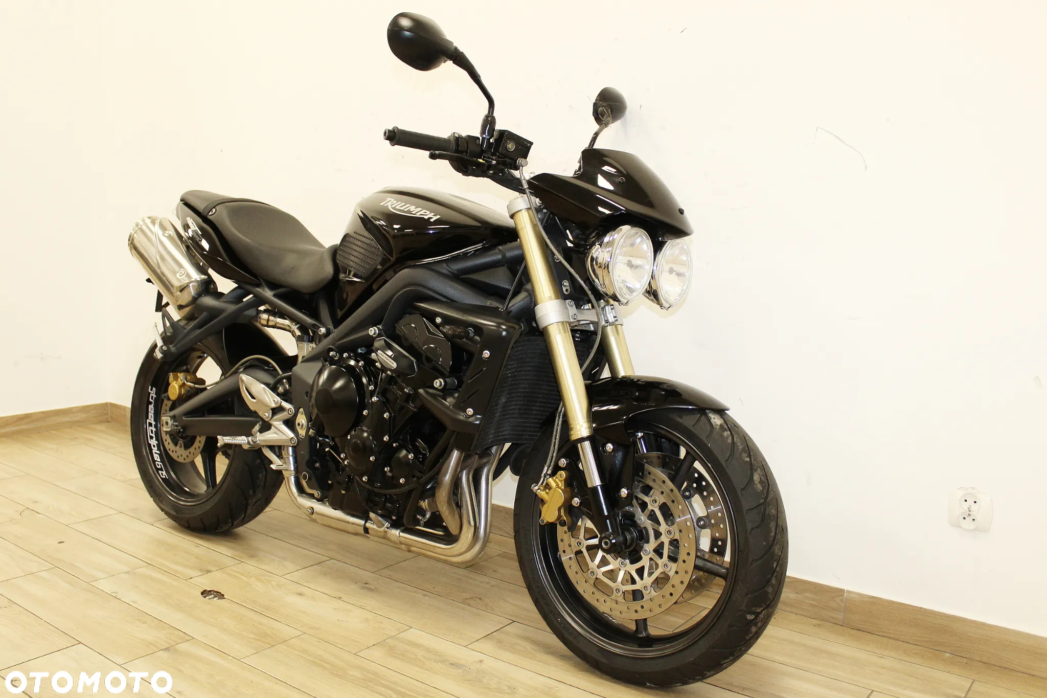 Triumph Street Triple - 2