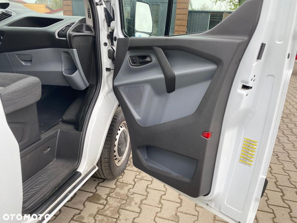 Ford TRANSIT CUSTOM - 20