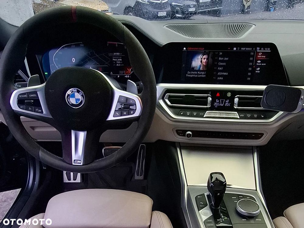BMW Seria 3 330i - 7