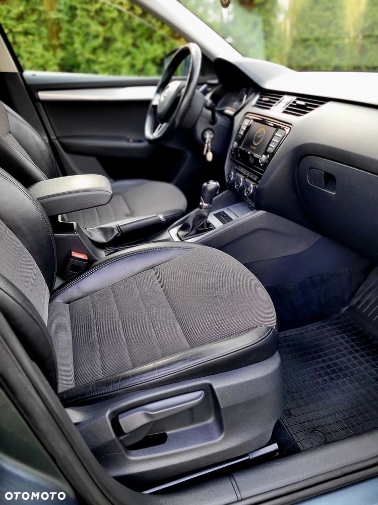 Skoda Octavia 1.6 TDI Style DSG - 7
