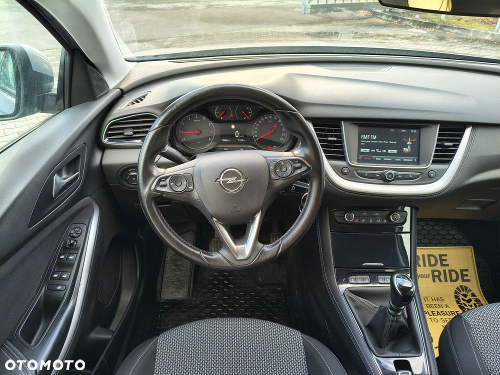 Opel Grandland X 1.2 T Enjoy S&S - 10