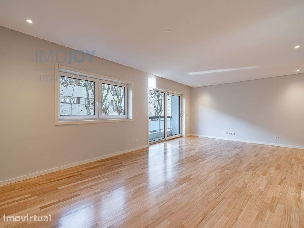 Fantástico Apartamento T3 para Venda no Porto - Grande imagem: 3/29