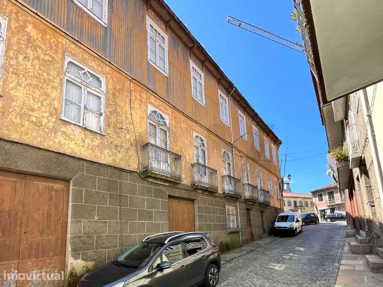 Casa T5 com Jardim, para Renovar, em Arco de Baúlhe (Cabeceiras de Bas - Grande imagem: 3/23