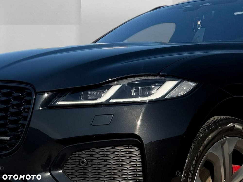 Jaguar F-Pace - 9