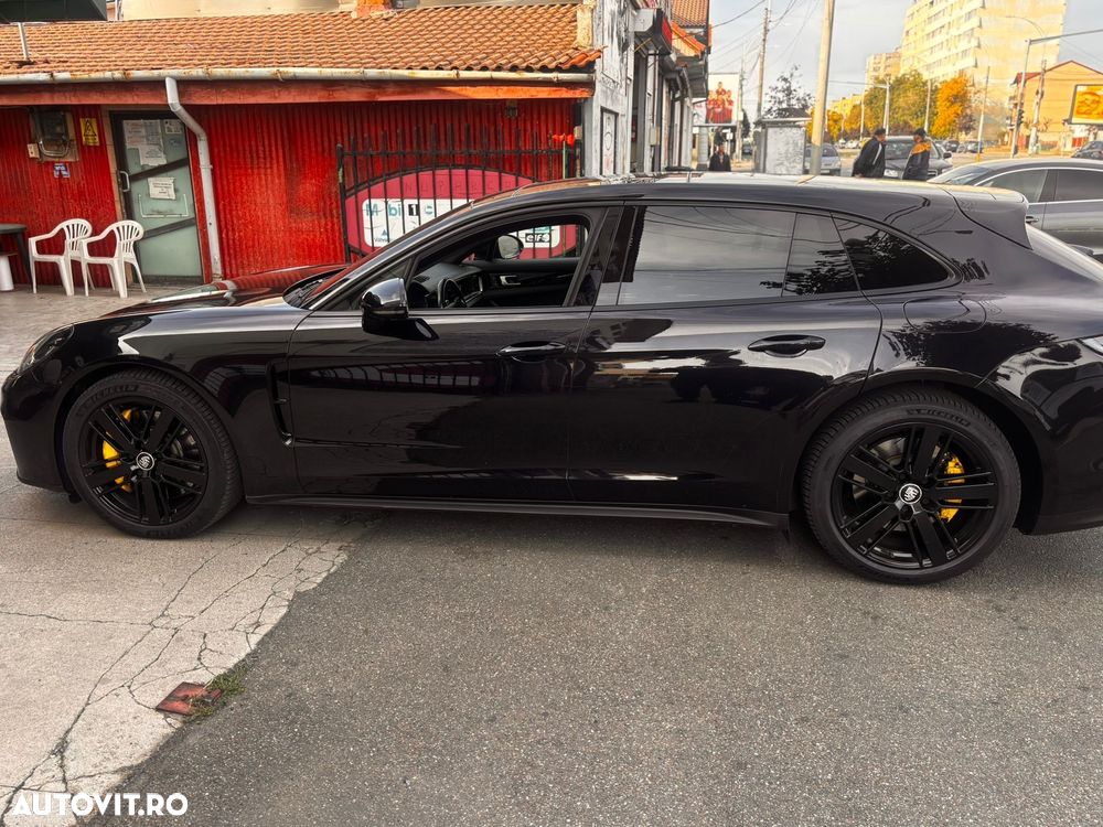 Porsche Panamera 4 E-Hybrid - 8
