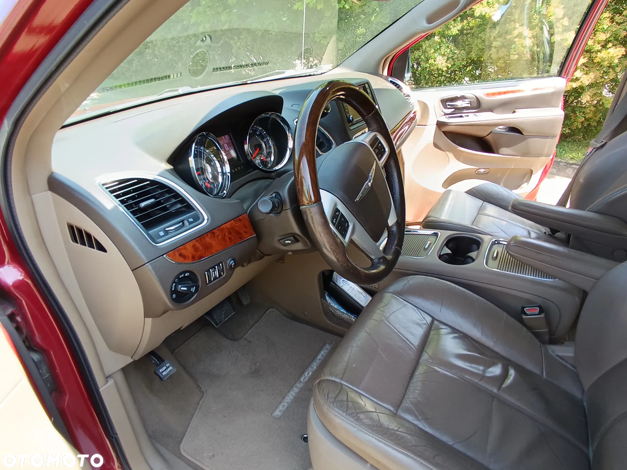 Chrysler Town & Country 3.6 Limited - 23