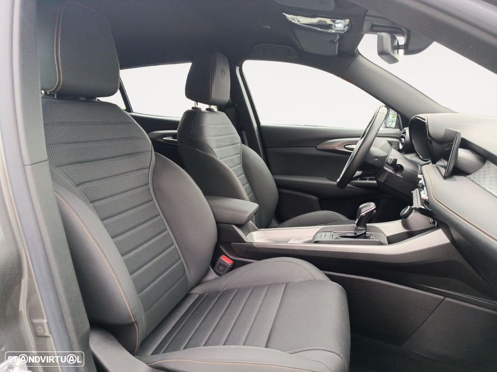 Alfa Romeo Tonale 1.5 Hybrid Ti - 15