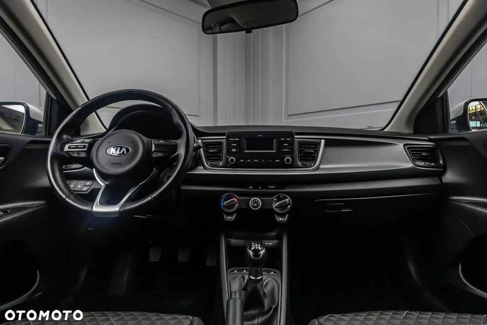 Kia Rio 1.2 L - 23