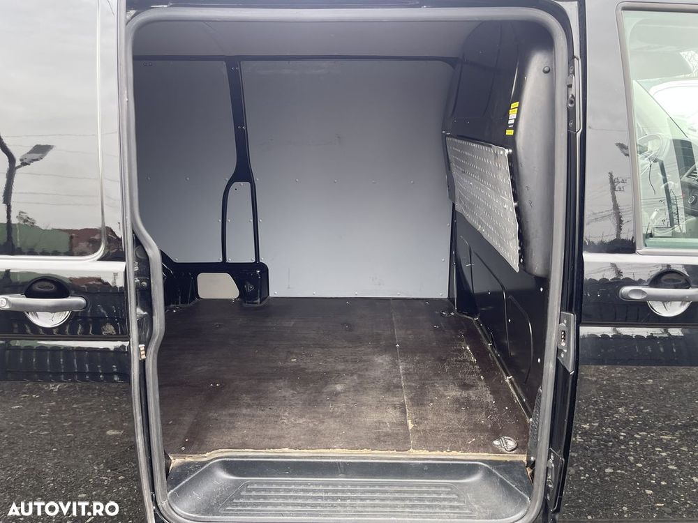 Volkswagen Transporter Sasiu CD T6 2.0 TDI LR DSG - 7